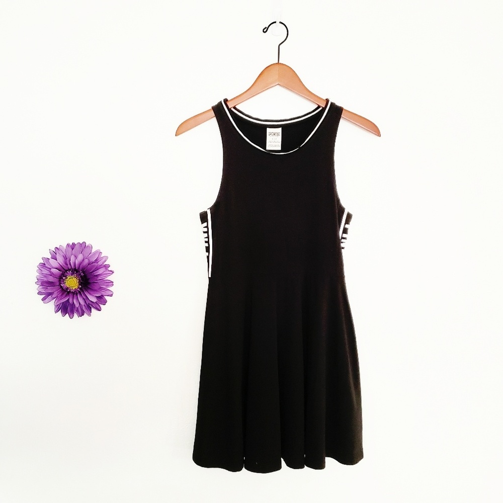 PINK Victoria's Secret Sleeveless Flared Dress